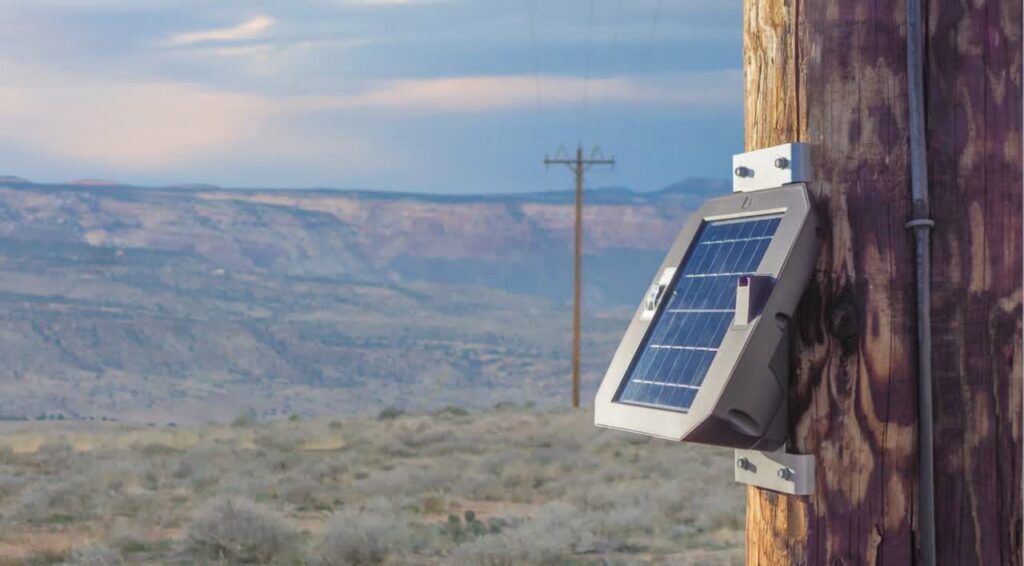 Gridware 電力網の「チェックエンジン・ランプ」となる。山火事と停電を防ぐセンサーシステム『Gridware』 | earthkeylab